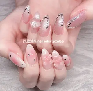 ネイル R inのネイルデザイン