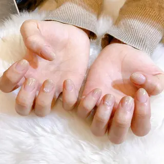 ネイル 根津 綾子のネイルデザイン