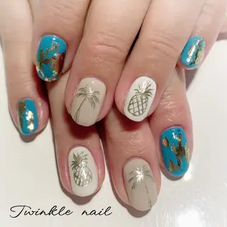 ネイル 中井 綾香の眉毛・アイブロウイメージ