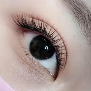 マツエク・マツパ Lapis.eye&blowsalon所属・Lapis eye&blowのマツエク・マツパデザイン