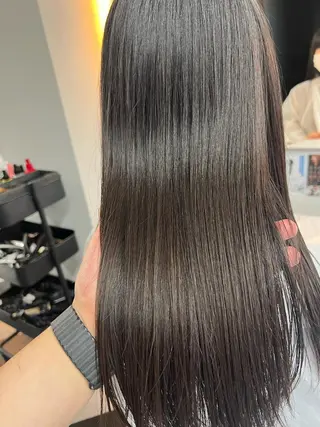 ロング 美髪に人生を賭けた 白髪と癖毛特化美容師のヘアスタイル