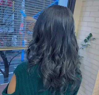 セミロング カラー 韓国ヘア🇰🇷 YURIYAのヘアスタイル