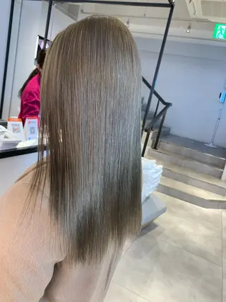 ロング カラー 酸性ストレート・ メンズ  三原 楊子のヘアスタイル