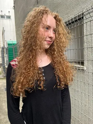 パーマ 吉岡 さゆりのヘアスタイル