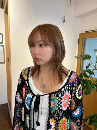 セミロング カラー UNU【ユヌ】所属・＊UNU＊ RICOのヘアスタイル