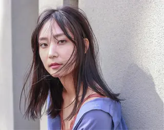 セミロング nessヤマサキ リュウタのヘアスタイル