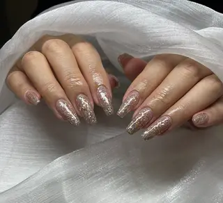 ネイル MQueen ネイルサロンマルのネイルデザイン