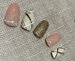 ネイル Nest 岩崎のネイルデザイン