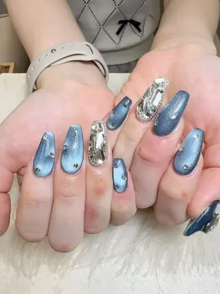 ネイル グロー ネイルのネイルデザイン