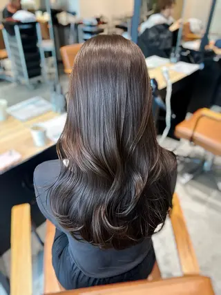 ロング カラー 韓国レイヤーカット 透明感カラー冨田那樹のヘアスタイル