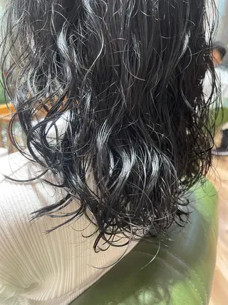 ミディアム カラー パーマ 海外レイヤー 🇺🇸/ヒナコのヘアスタイル