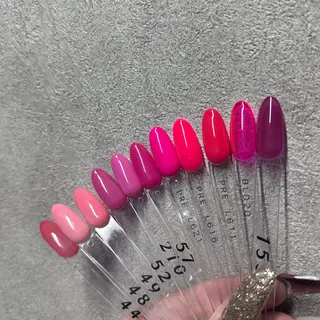 ネイル salon de LUCA🎗️のネイルデザイン