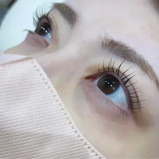 マツエク・マツパ 南 綾花の眉毛・アイブロウイメージ