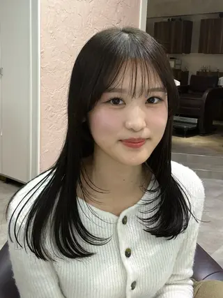 ミディアム カラー レイヤー✂️ ハイトーン💖モテ髪のヘアスタイル