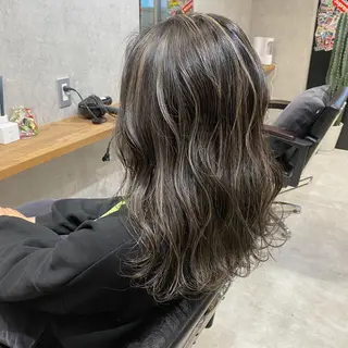 ミディアム R/🤎 パーマ＆ブリーチ🔥のヘアスタイル