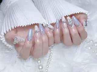 ネイル RAFFINE haru🦋🩵のネイルデザイン