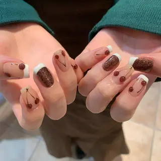 ネイル 佐藤 穂乃香のネイルデザイン