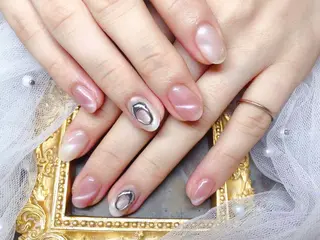 ネイル マジックミラー所属・マジック ミラーのネイルデザイン