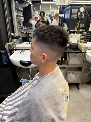 メンズ DAMDEE東京所属・フェードカット特化 &パーマRIKUのヘアスタイル