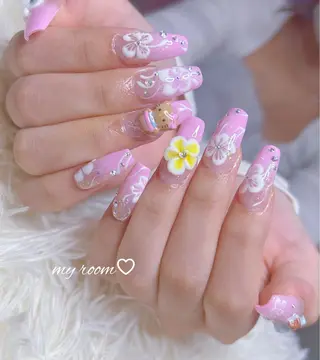 ネイル うるま市サロン Yuko Izawaのネイルデザイン