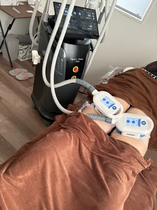 Miiju.所属・Miiju. 石巻市 脂肪冷却  鈴木のエステ・リラクイメージ