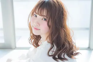 セミロング カラー フリーランス【Chill-hus】所属・小野 和摩のヘアスタイル