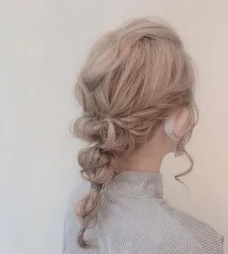 セミロング ヘアアレンジ 竹野 実優のヘアスタイル