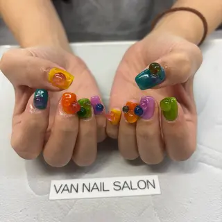 ネイル VANNAILSALON 海老名店所属・VANNAIL 海老名店のネイルデザイン