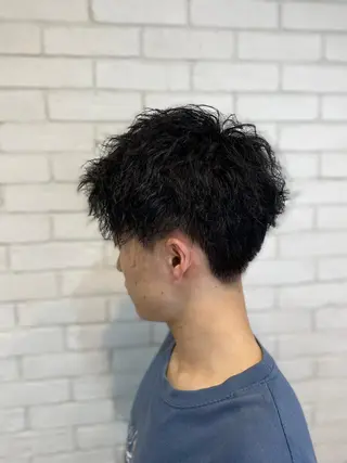 ショート パーマ ヨシダ フミノリのヘアスタイル
