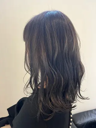 セミロング カラー 松岡 アユミ  berryのマツエク・マツパデザイン