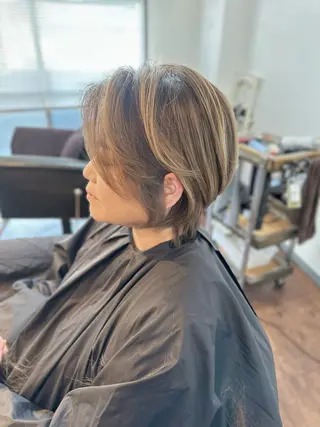 ショート カラー Lizir  ルズィール所属・Luzir⭐︎ GEN⭐︎のヘアスタイル