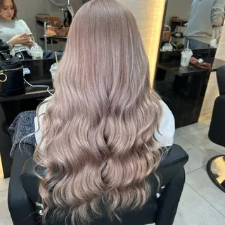 ロング 🌈カラー特化 ハイトーンけいと🌈のヘアスタイル