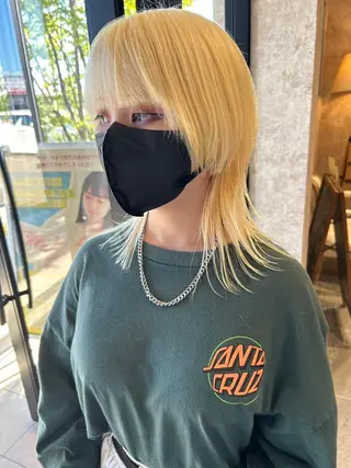 カラー セミロング ヘアアレンジ シャドールーツ earth　深川愛実のヘアスタイル