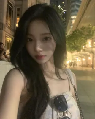 ロング カラー 韓国風暗髪ヘア🤍 🫧MIREIのヘアスタイル