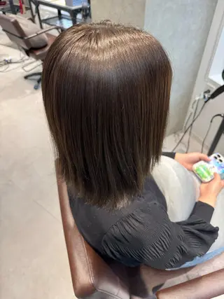 ショート カラー 近藤 愛理のヘアスタイル