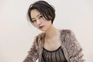 ショート カラー robe所属・ツジガキ ユウスケのヘアスタイル