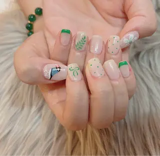 ショート 上野ネイルサロン AILEのネイルデザイン