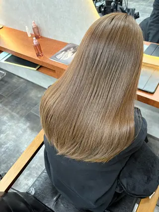 ロング 佐藤 菜穂のヘアスタイル