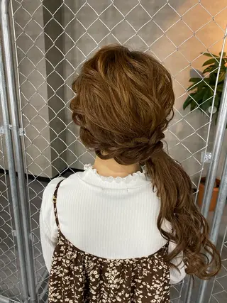 ロング ヘアアレンジ KISS SWAN所属・大天使 まいめろのヘアスタイル