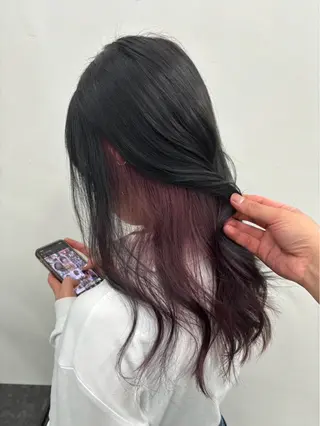 セミロング カラー 韓国レイヤー➰北田 陸斗➰コテ巻きパーマのヘアスタイル