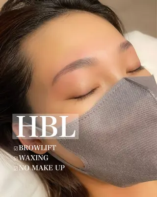 アイブロウ HERMÉ所属・HERMÉ KAYAの眉毛・アイブロウイメージ