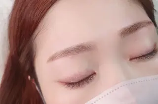 メンズ アイブロウ NAZ eyelash&eyebrow by medical salon所属・NAZ 表参道 Tomokoのマツエク・マツパデザイン