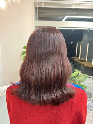 ミディアム カラー 小森聖奈 韓国風レイヤーカットのヘアスタイル