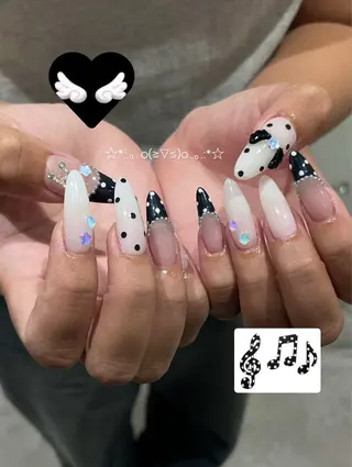 ネイル IROHA NAIL Kurumi🪽🫧のネイルデザイン