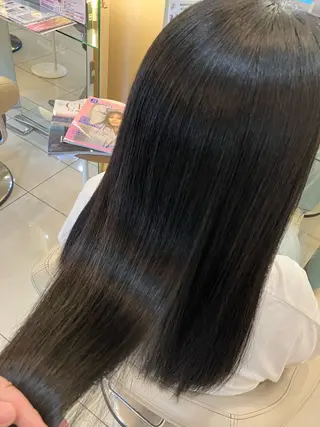 セミロング yukari 艶髪ヘアのヘアスタイル