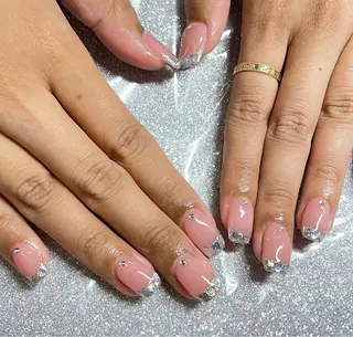 ネイル VIERU 🌈🎀💖のネイルデザイン