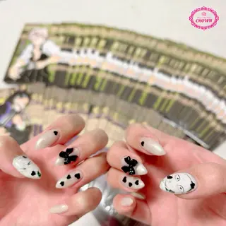 ネイル CROWN プライベートサロンのネイルデザイン