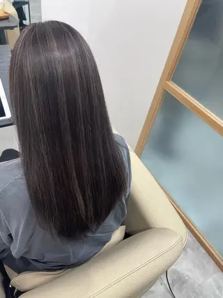 ロング カラー 穐山 翔のヘアスタイル