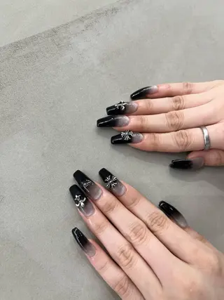 ネイル GRANDEUR焼津 MEI🪼のネイルデザイン