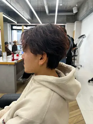 ミディアム パーマ メンズ 🪐メンズ特化 ヤマクラ　タイキのヘアスタイル